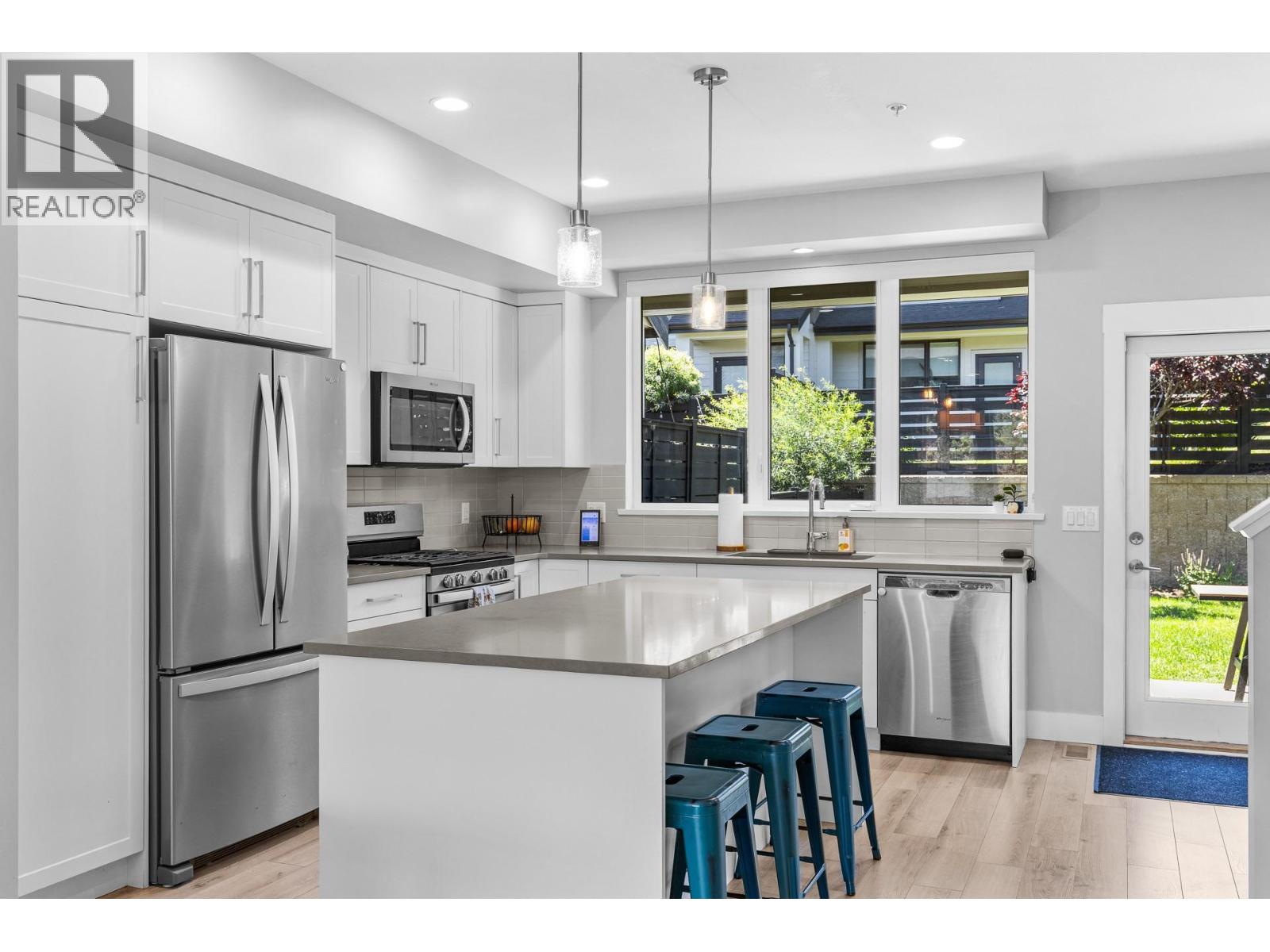12798 Lake Hill Drive Unit# 56, Lake Country