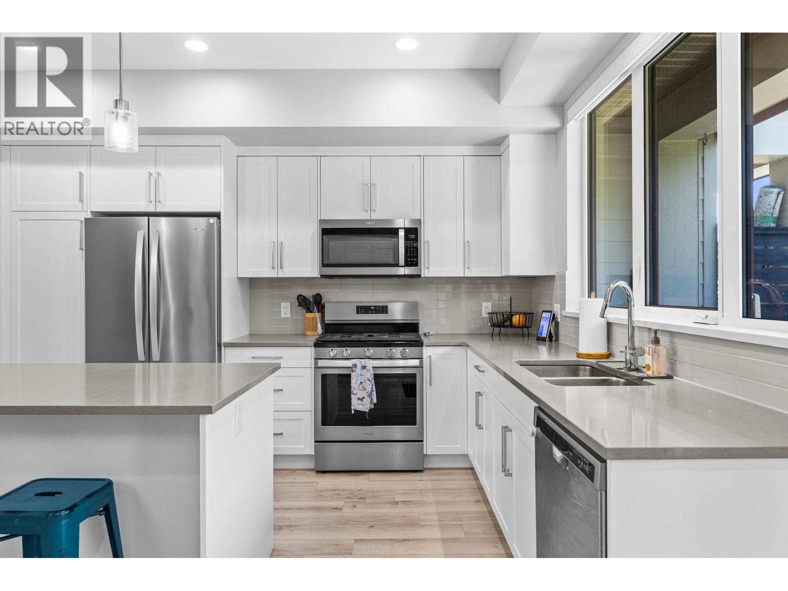 12798 Lake Hill Drive Unit# 56, Lake Country
