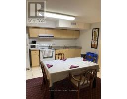 Bsmt - 17 Aldwinckle Heights, Toronto, ON M3J3S7 Photo 6