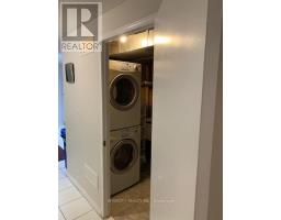 Bsmt - 17 Aldwinckle Heights, Toronto, ON M3J3S7 Photo 8