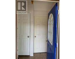 Bsmt - 17 Aldwinckle Heights, Toronto, ON M3J3S7 Photo 11