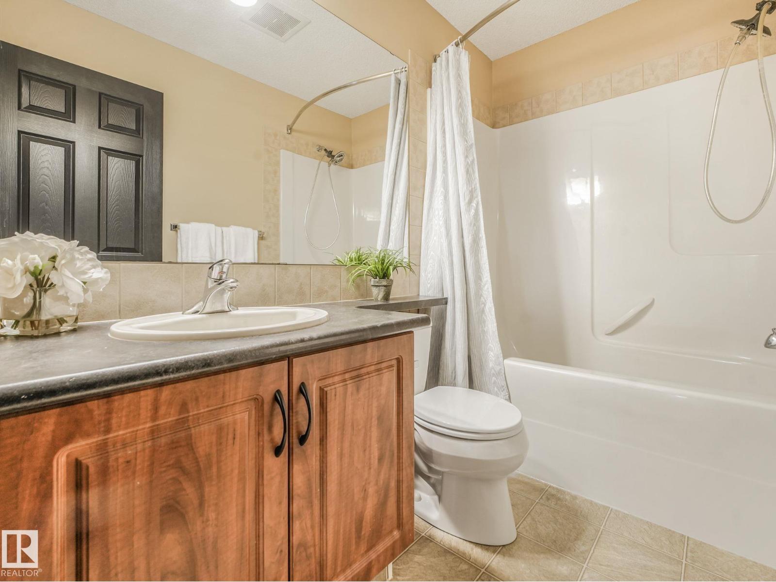 14843 140 ST NW - 28
