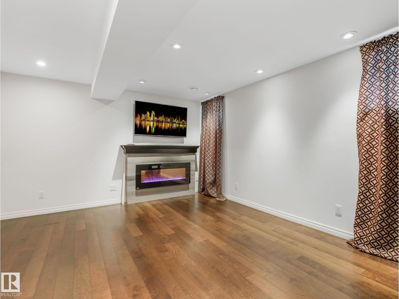 14843 140 ST NW - 40