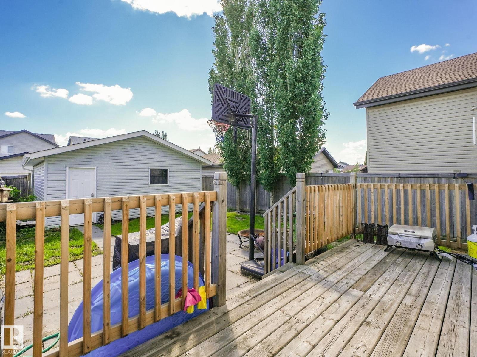 14843 140 ST NW - 48