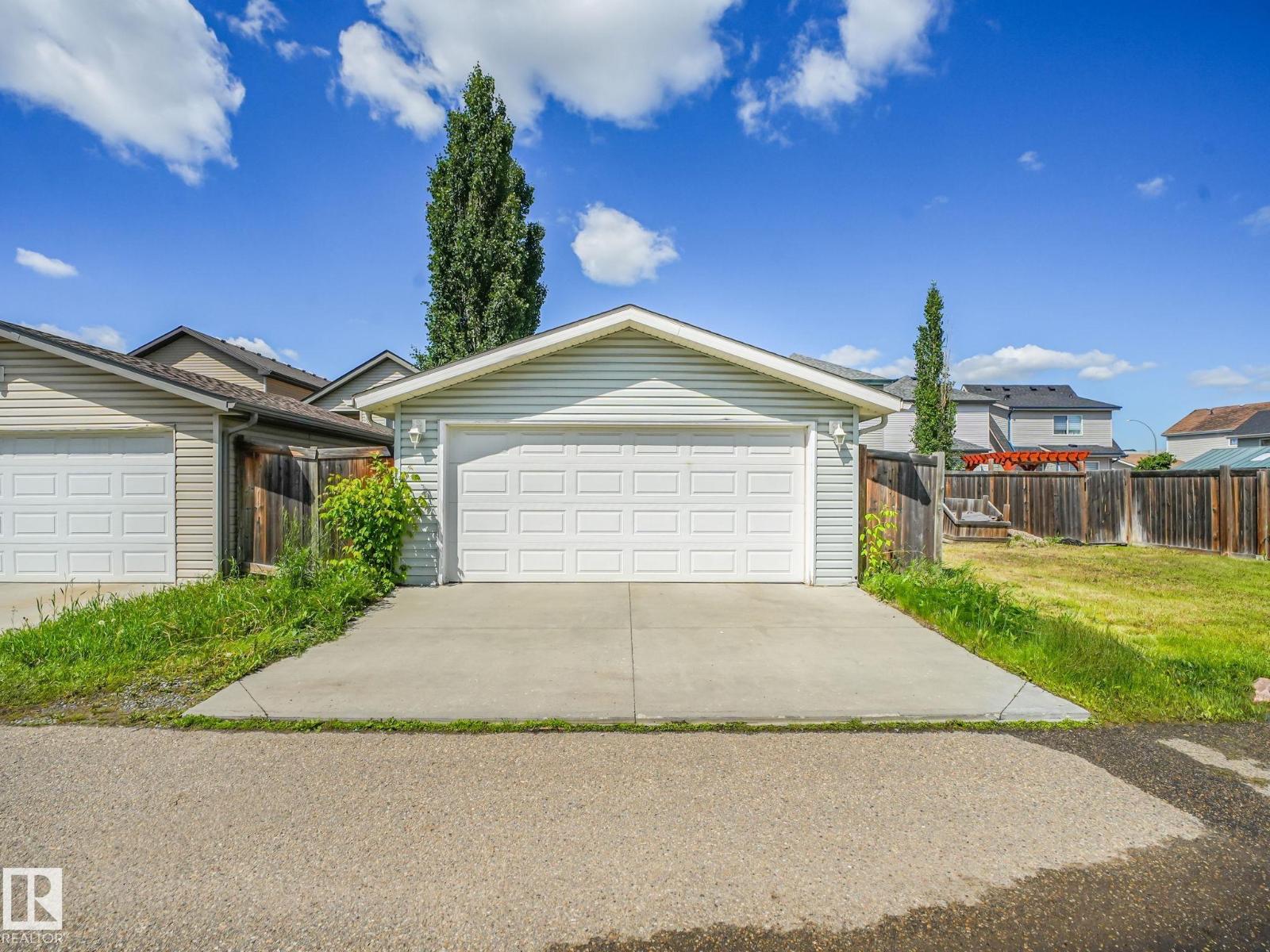 14843 140 ST NW - 52