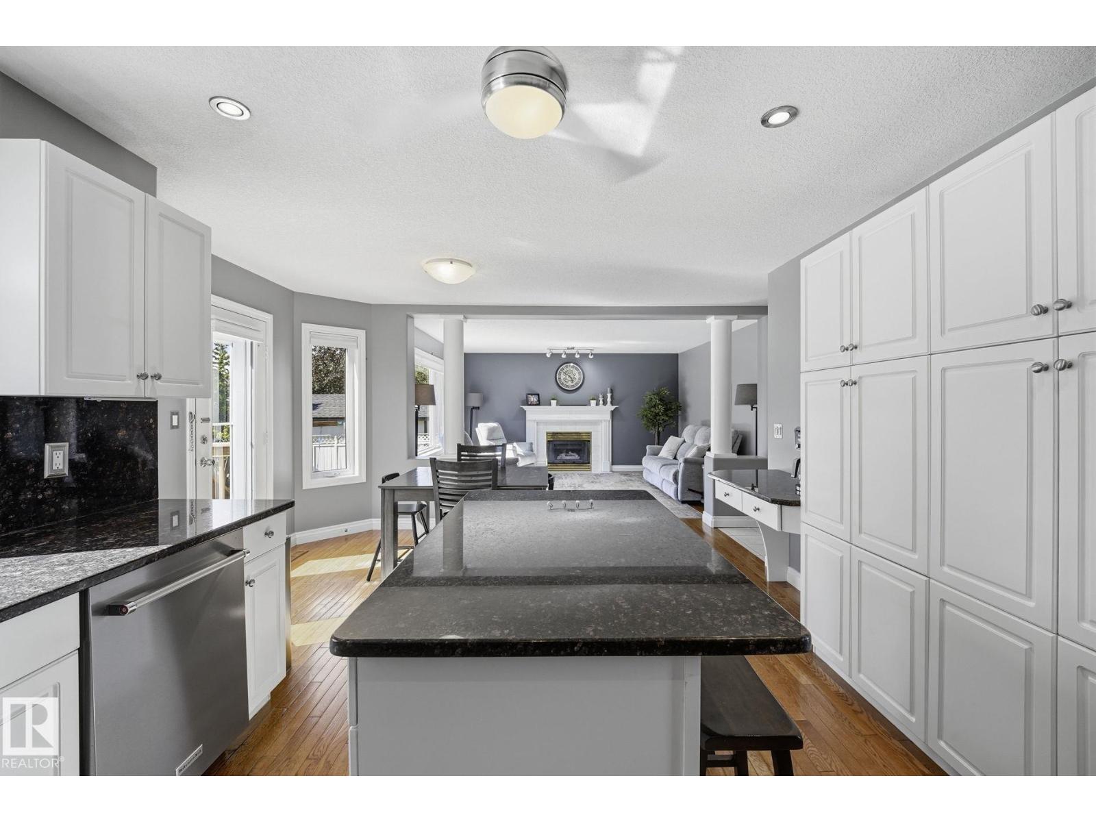 409 Estate DR — photo 10