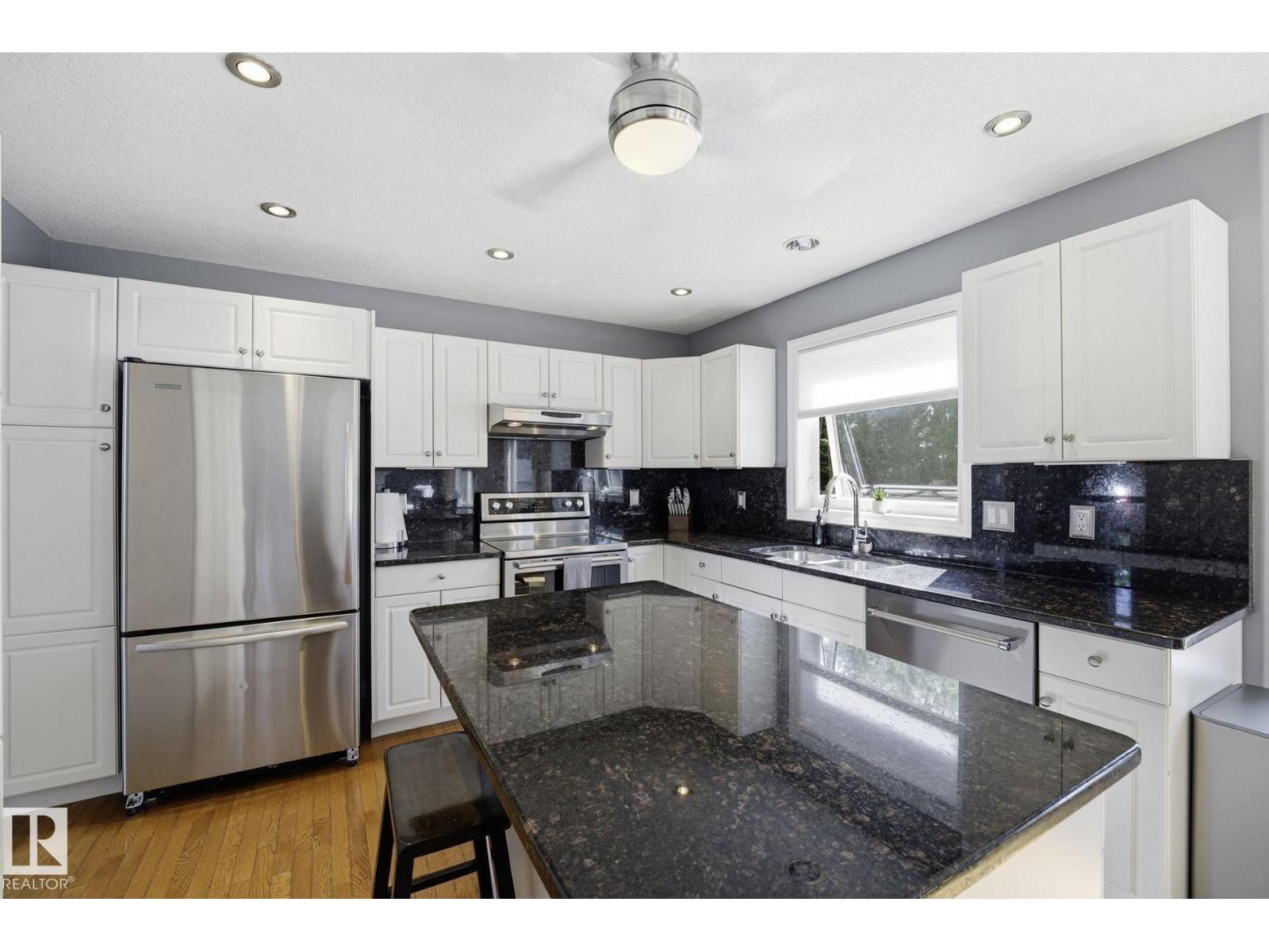 409 Estate DR — photo 9