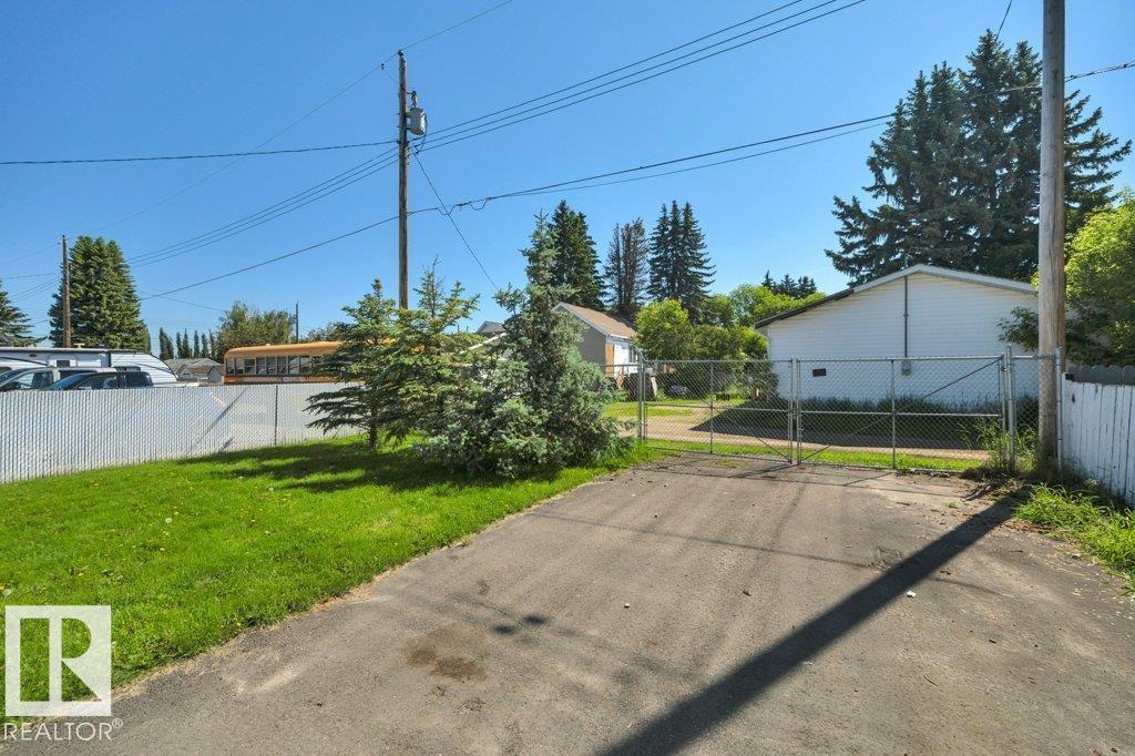 5019 49 Street — photo 46