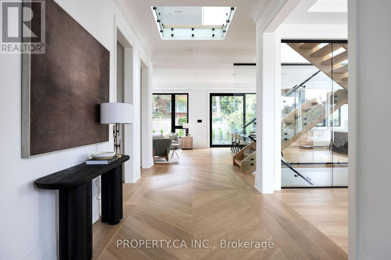 10 GRANGEMILL CRESCENT - 12
