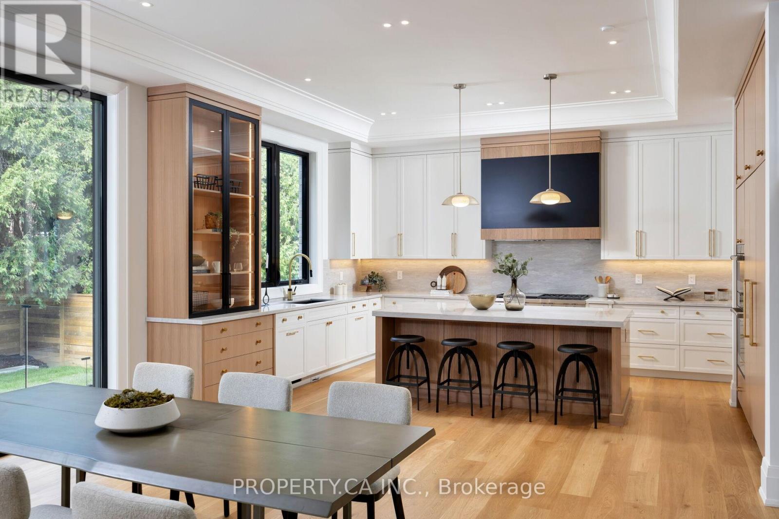 10 GRANGEMILL CRESCENT - 13