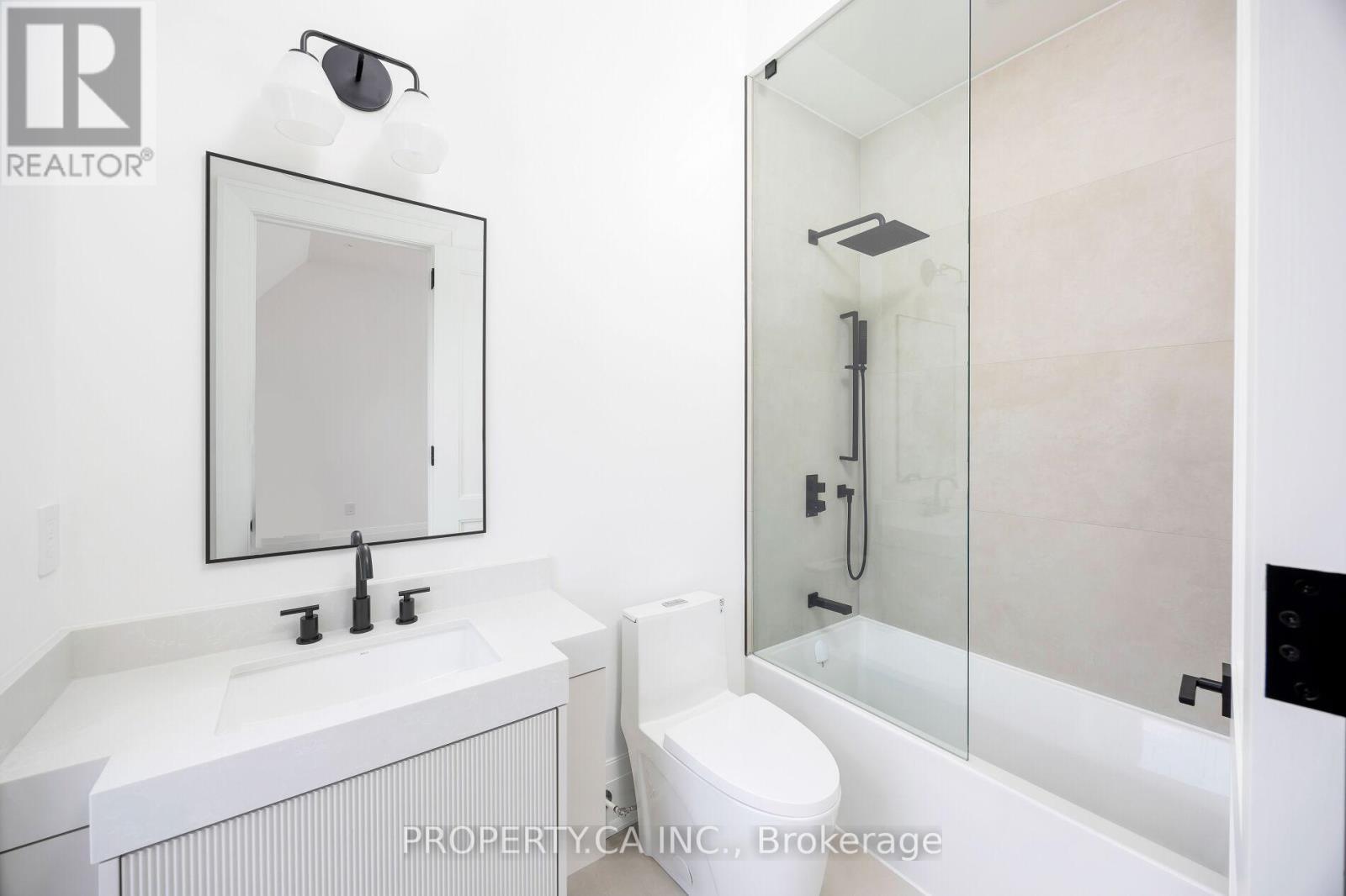 10 GRANGEMILL CRESCENT - 28