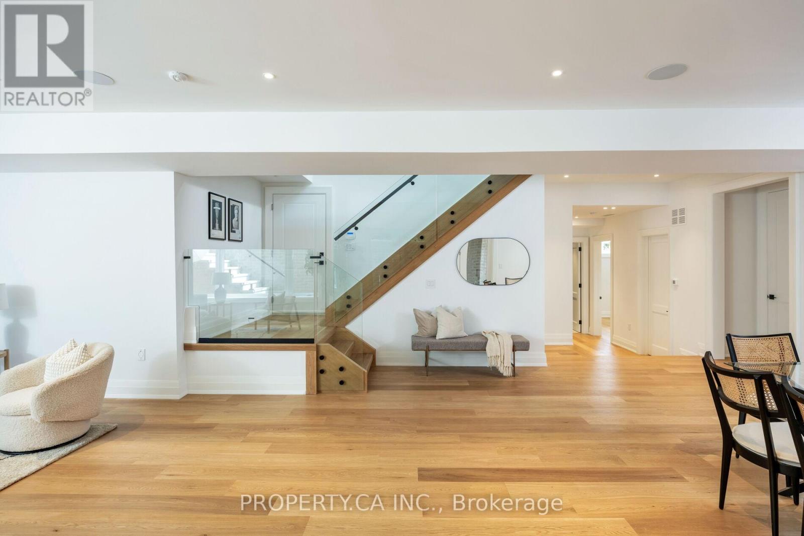 10 GRANGEMILL CRESCENT - 34