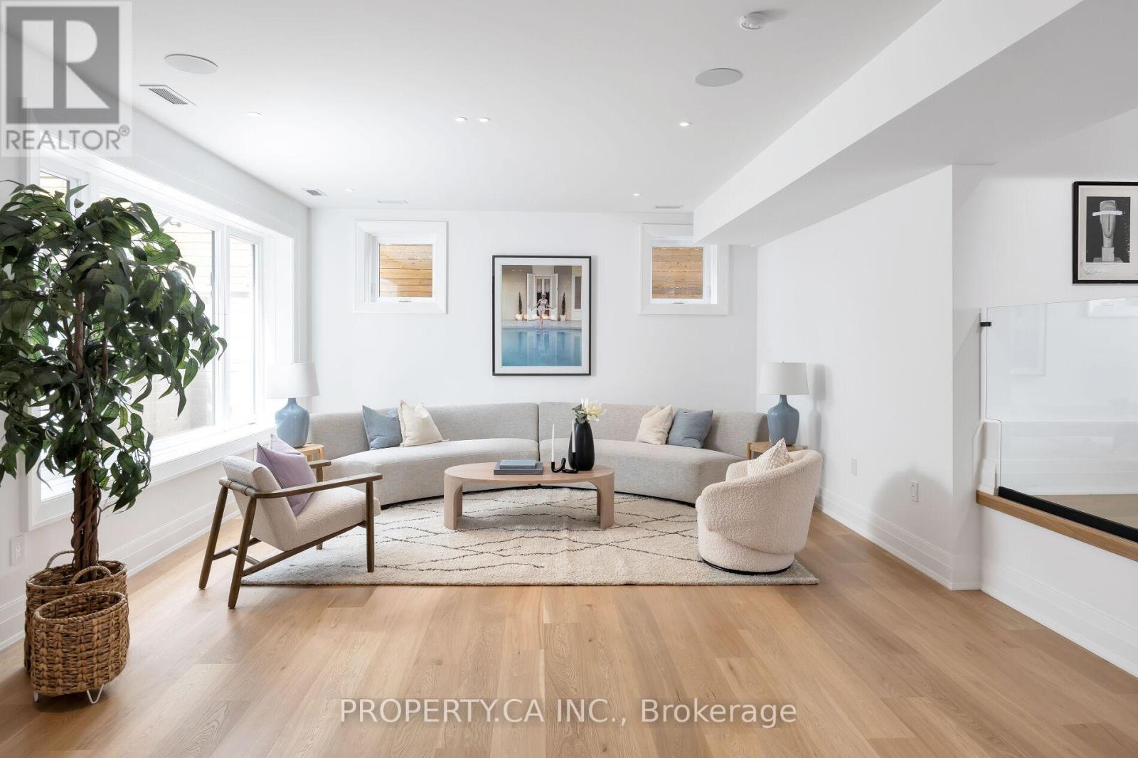 10 GRANGEMILL CRESCENT - 36