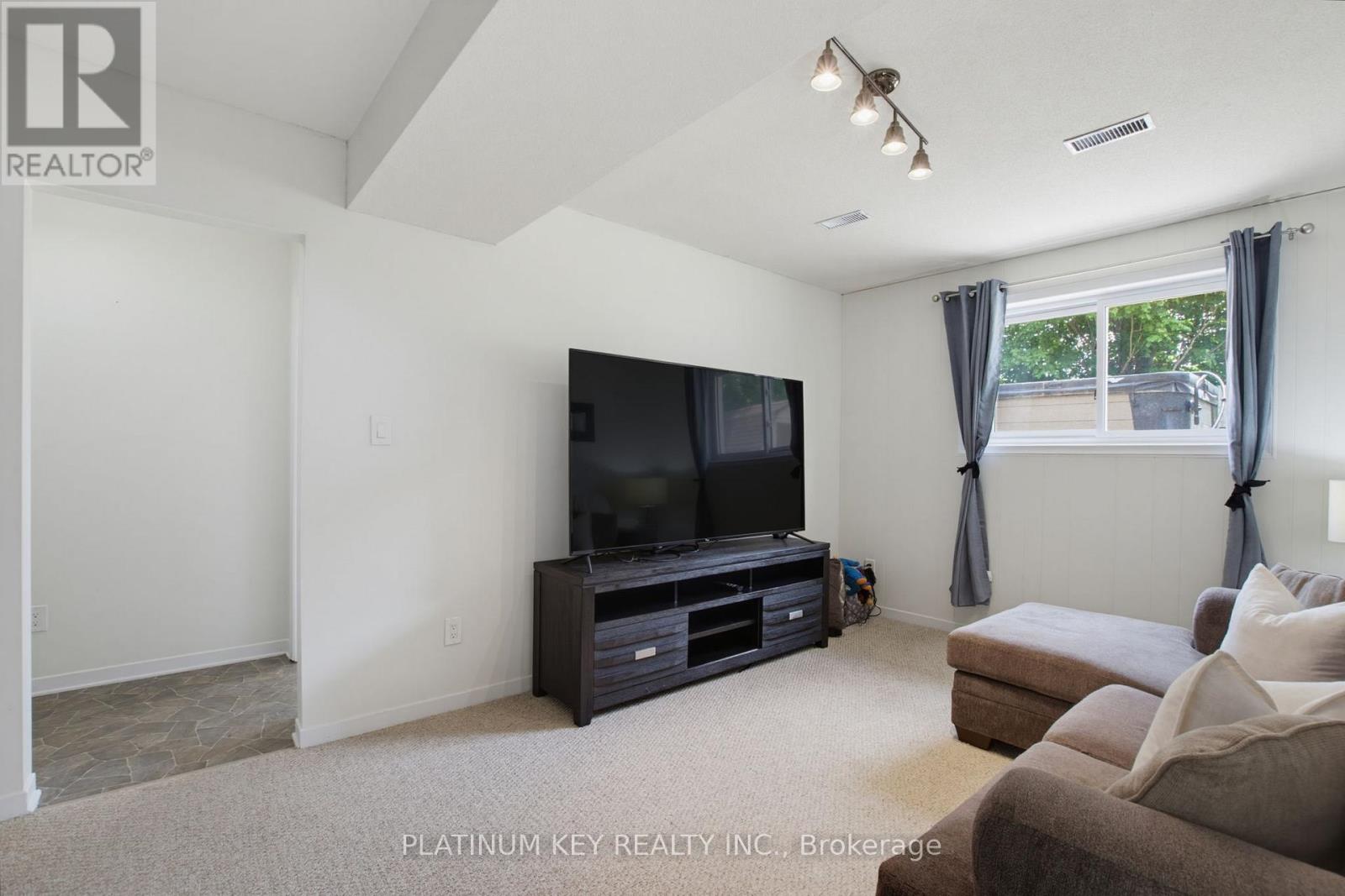 16 SHARPE DRIVE - 25