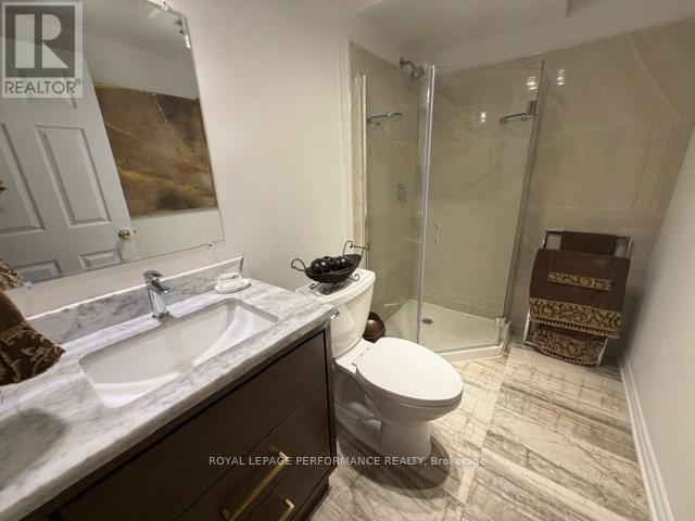 5 Bed, 4 Bath House for Sale in Ottawa – 2202 CLENDENAN CRESCENT, Ottawa – MLS# X13410276 - Image 39