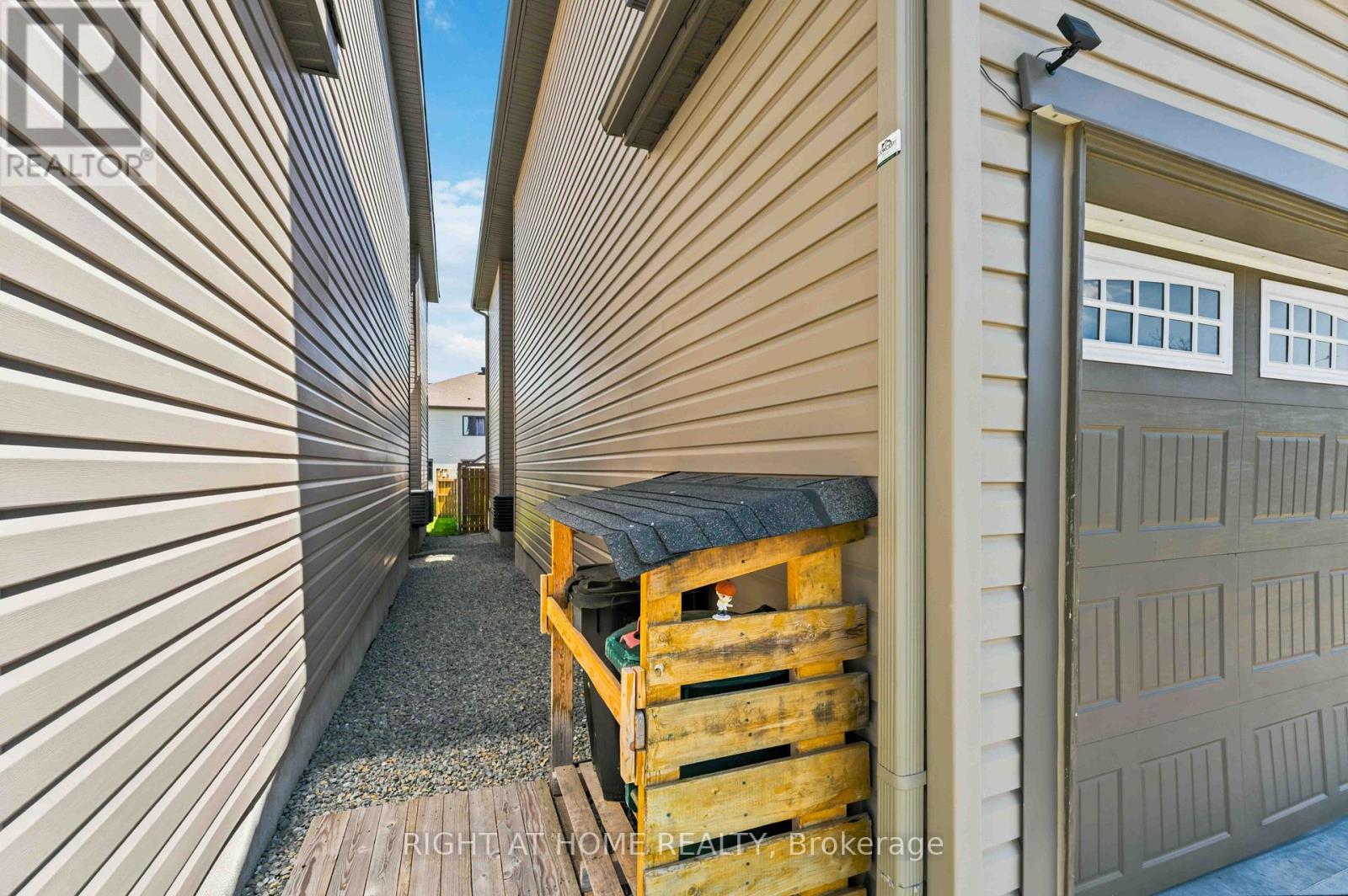 209 QUARTER HORSE STREET - 37