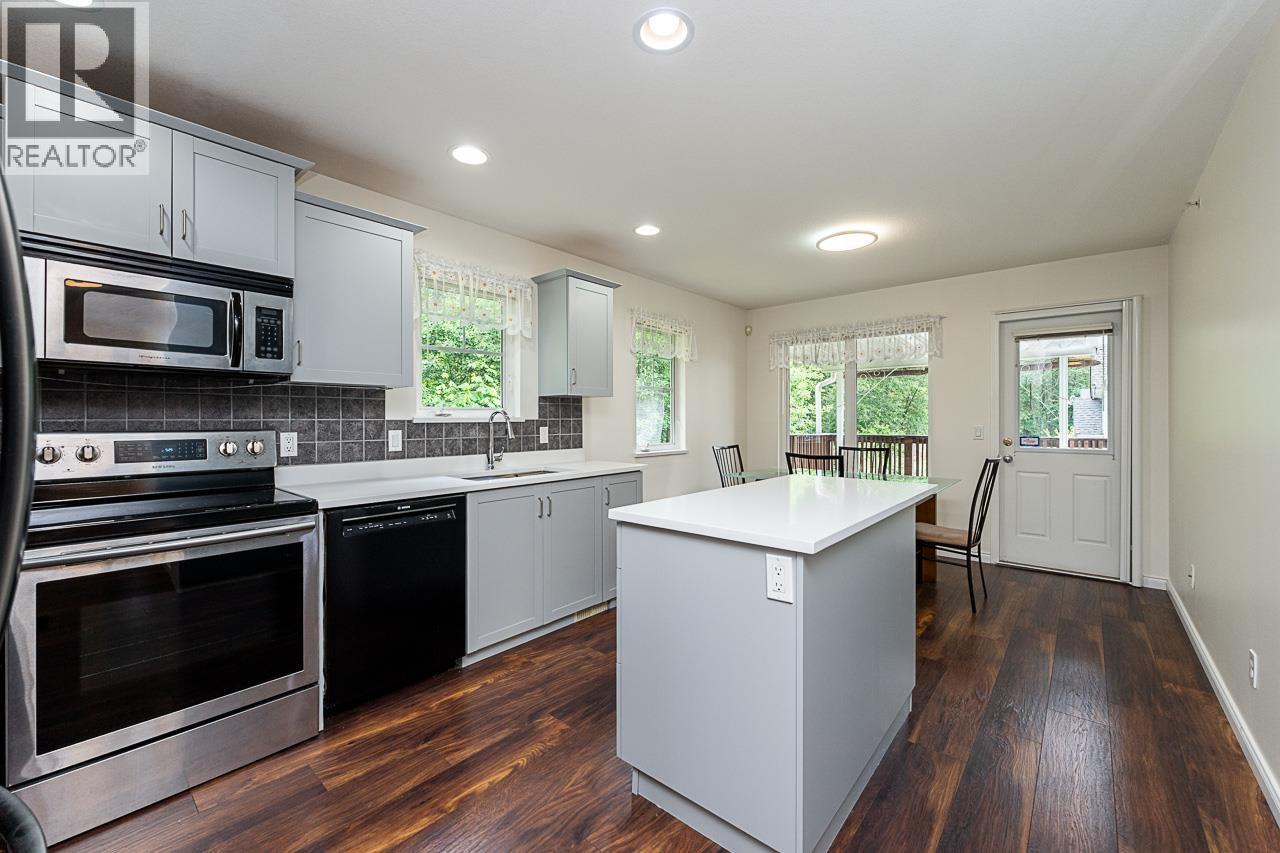 328 3000 RIVERBEND DRIVE — photo 5