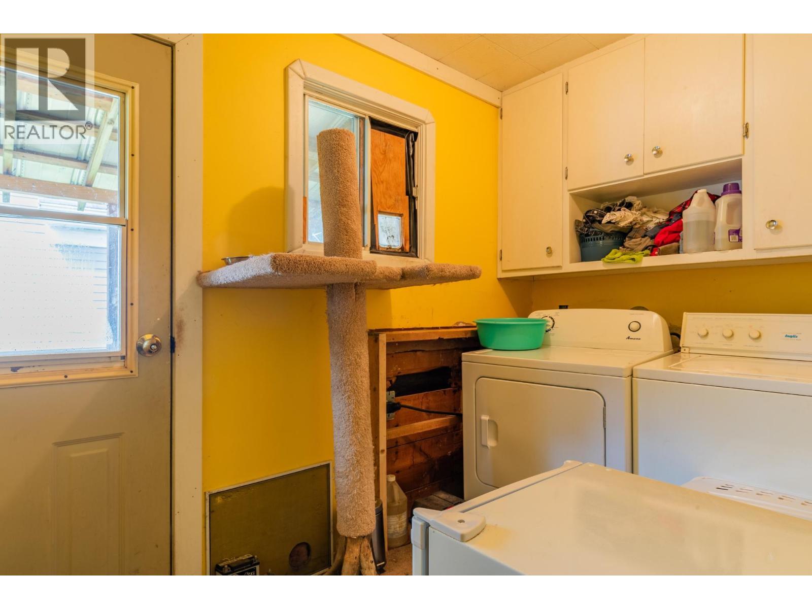 3452 CEMETERY Road - 61