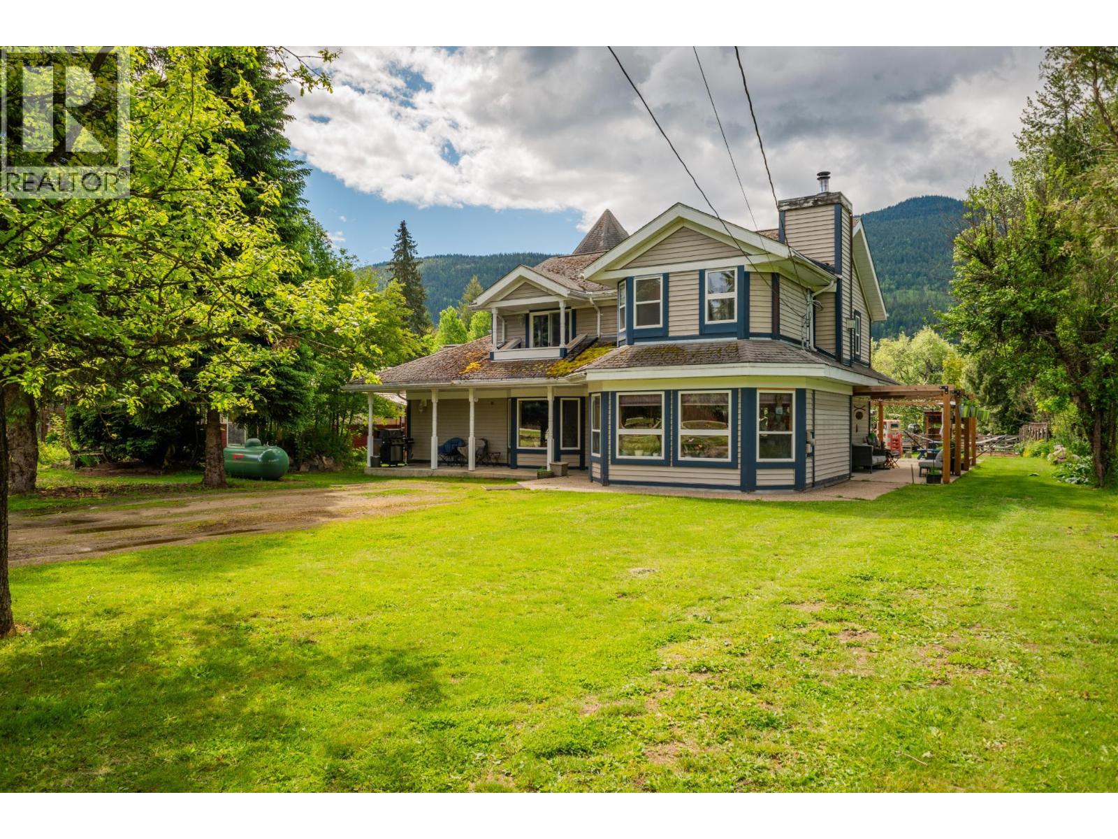3452 CEMETERY Road - 2