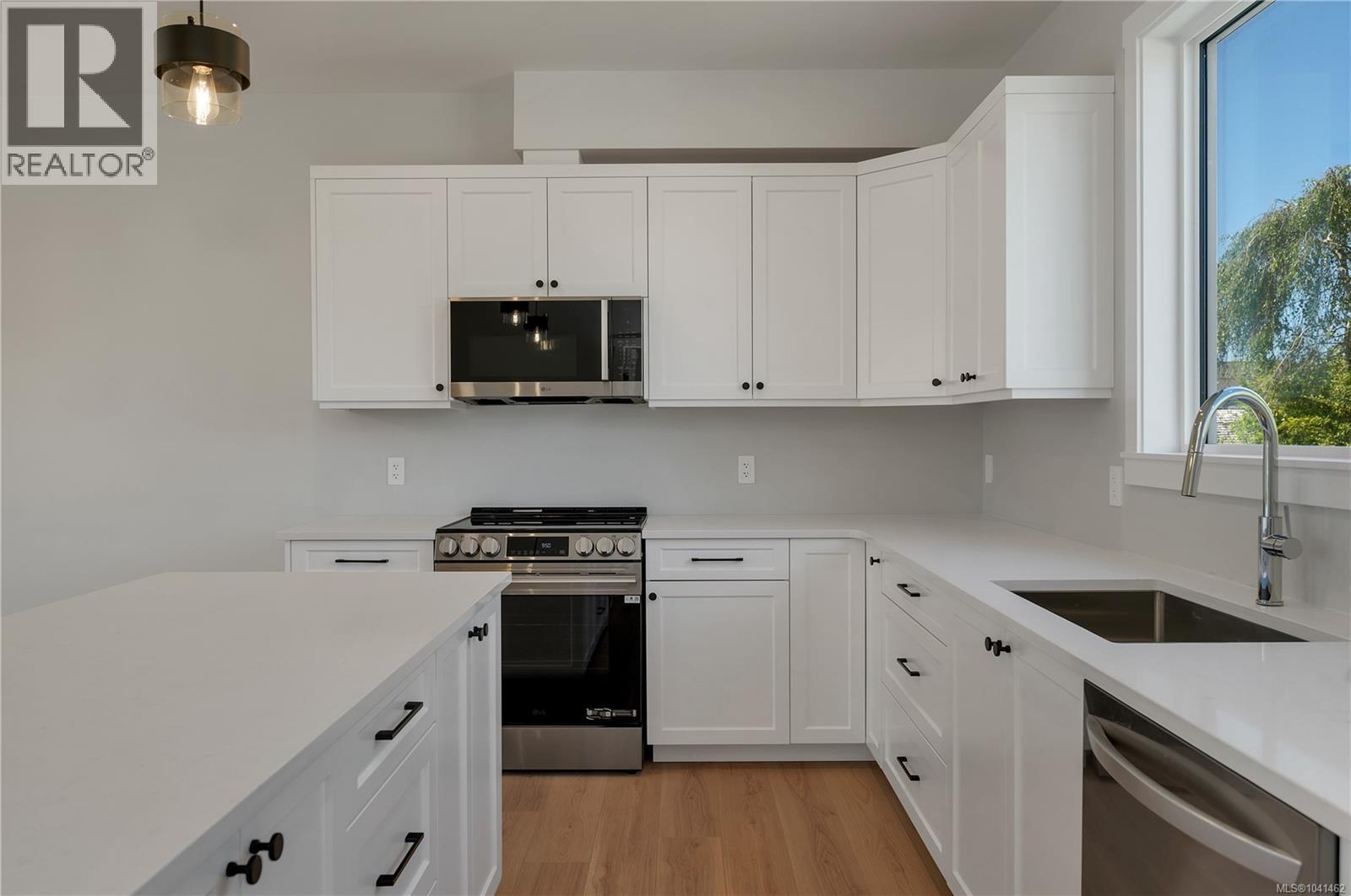 2022B Galerno Rd - 9