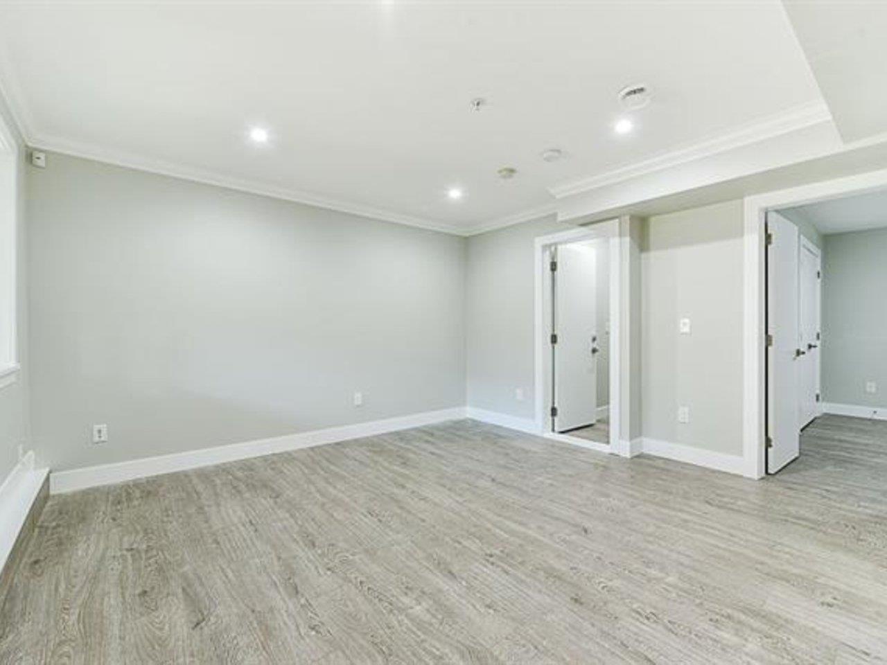 15456 RUSSELL AVENUE, White Rock