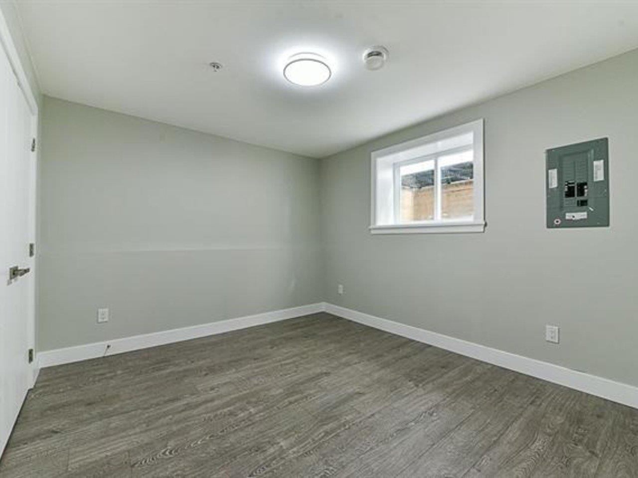 15456 RUSSELL AVENUE, White Rock
