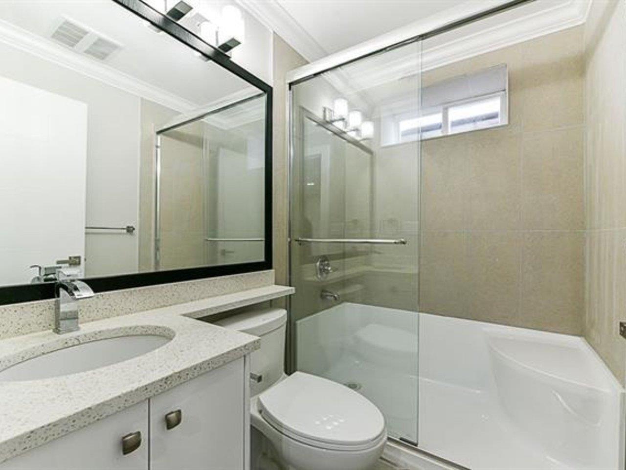 15456 RUSSELL AVENUE, White Rock