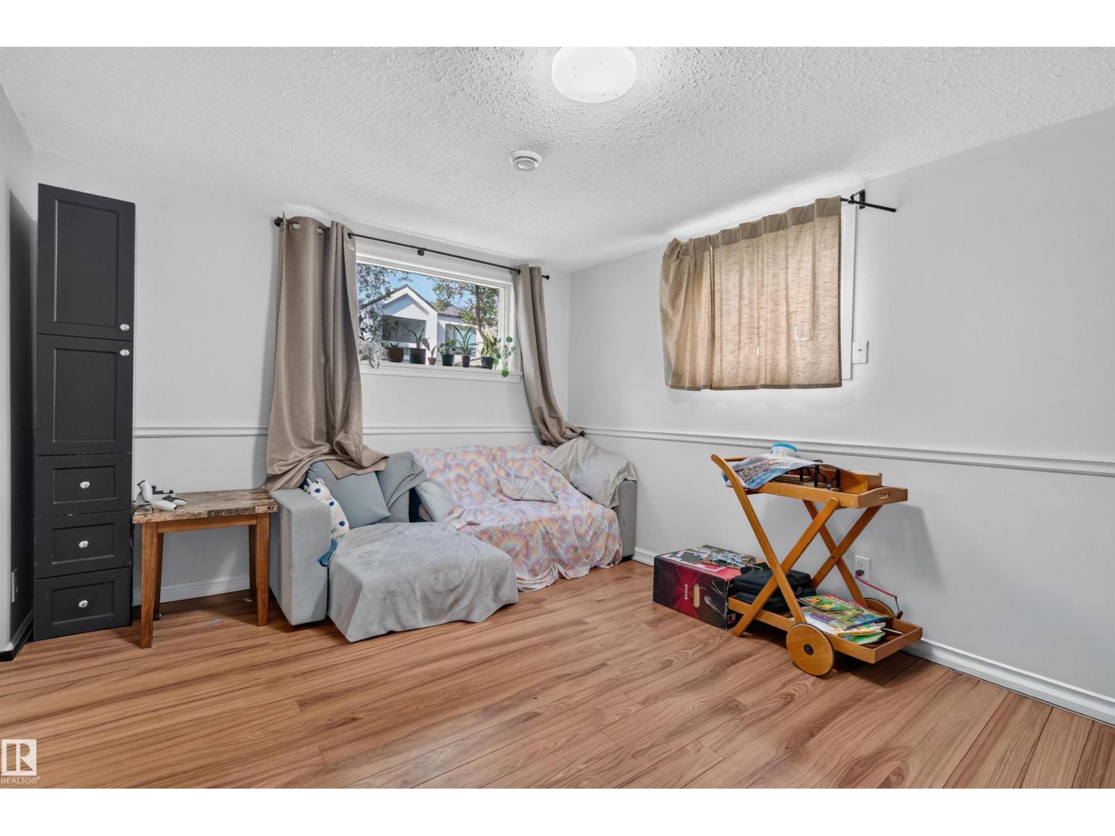 9741 72 AV NW — photo 12