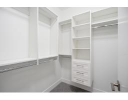 17156 1 Avenue, Surrey, BC V3Z9R2 Photo 8