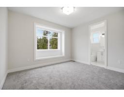 17156 1 Avenue, Surrey, BC V3Z9R2 Photo 11