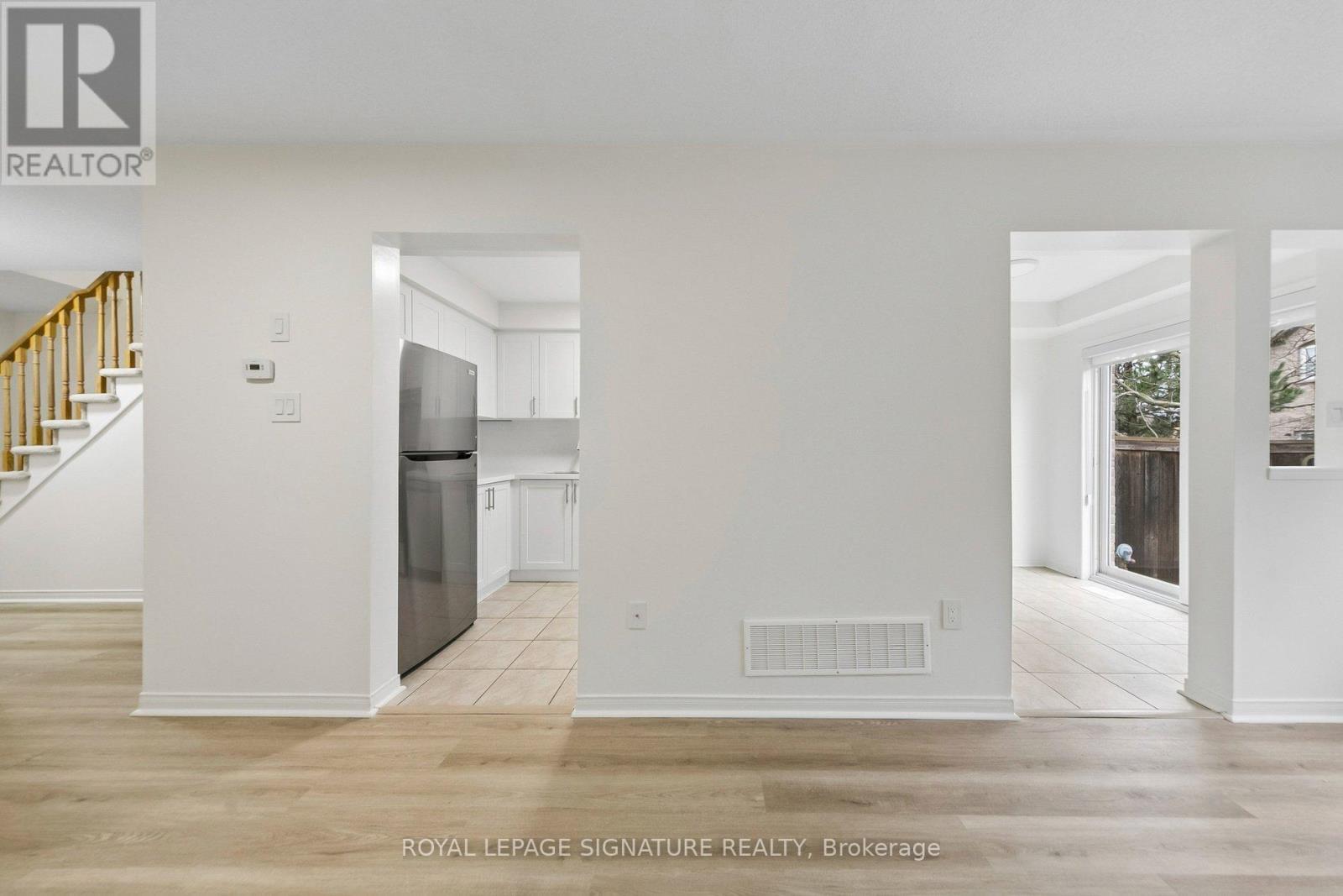 #100 86 JOYMAR DRIVE - 12