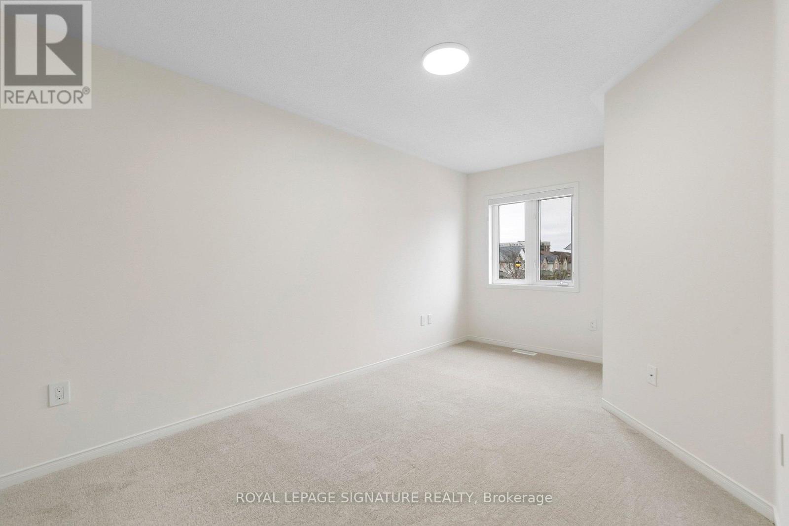 #100 86 JOYMAR DRIVE - 23