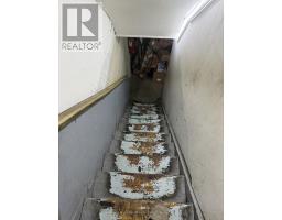 2392 Bloor Street W, Toronto, ON M6S1P5 Photo 14