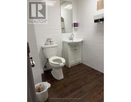 2392 Bloor Street W, Toronto, ON M6S1P5 Photo 21