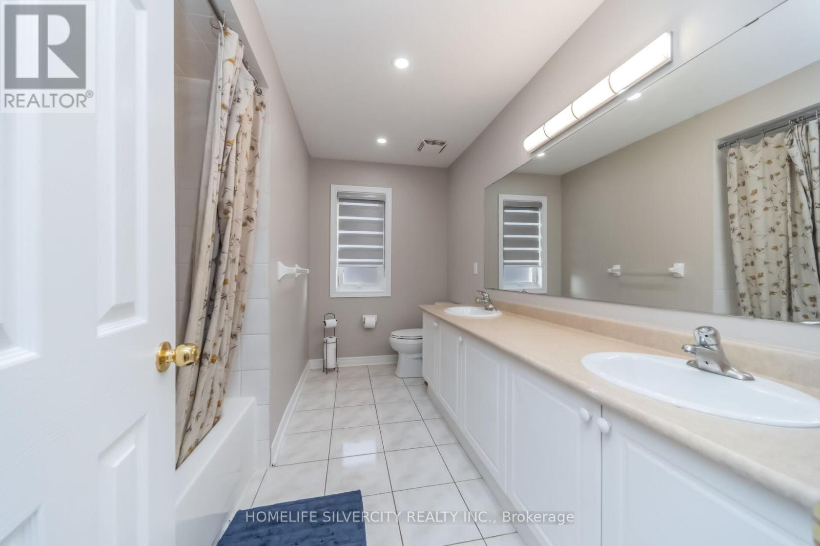 26 BISSELL DRIVE N - 34