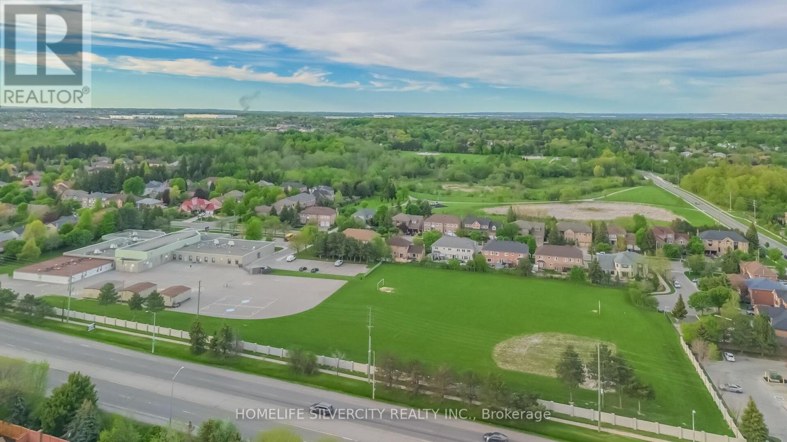 26 BISSELL DRIVE N - 6