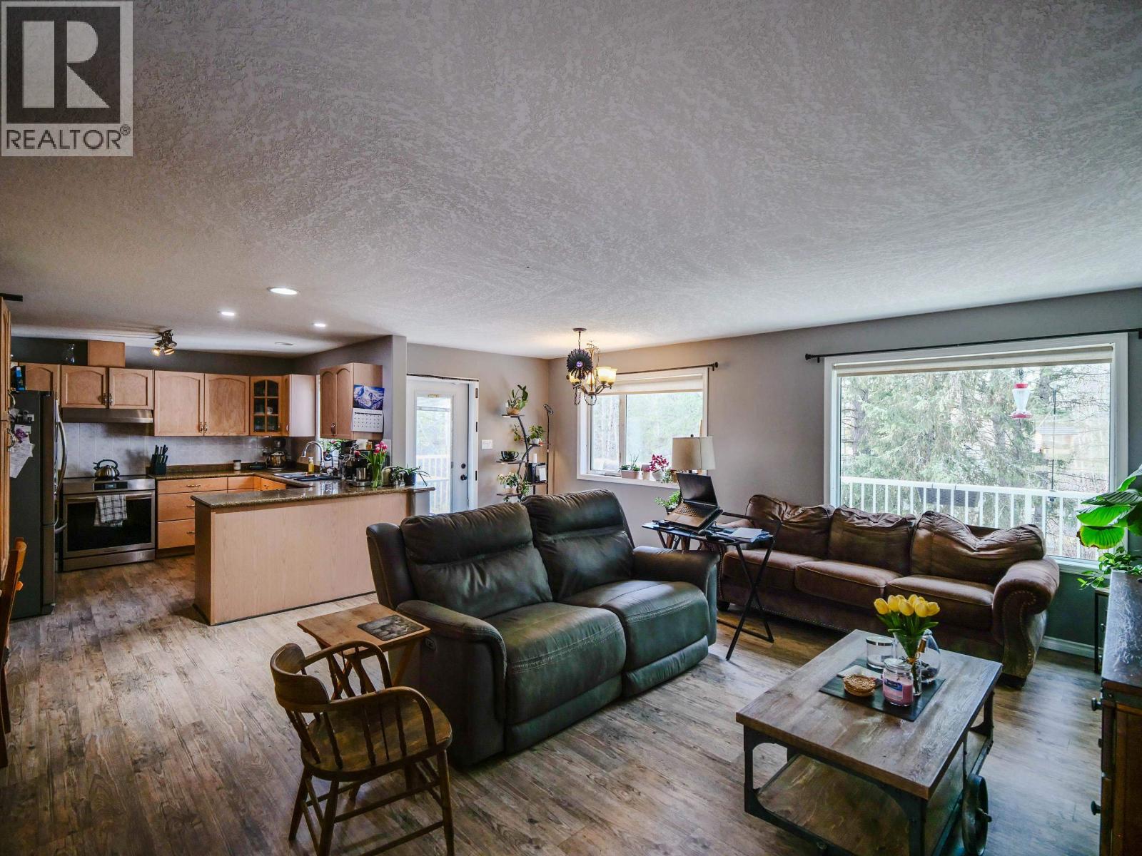 221 S PHILLIPS ROAD, Quesnel