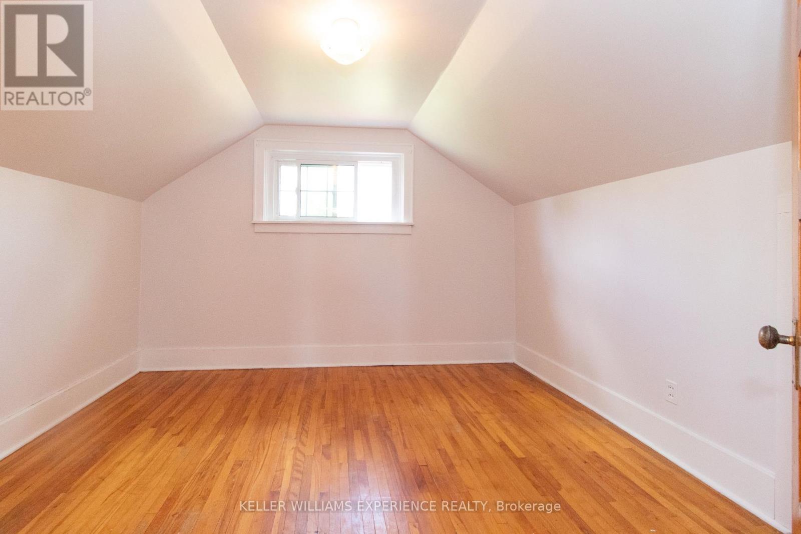 3505 BOUNDARY ROAD - 34
