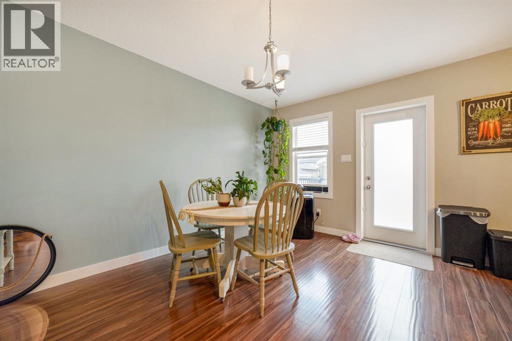 113 Mount Sundial Court W — photo 15