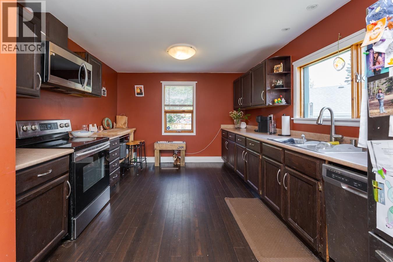 598 WATROUS STREET - 2