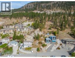 5166 Macneill Court, Peachland, BC V0H1X2 Photo 9