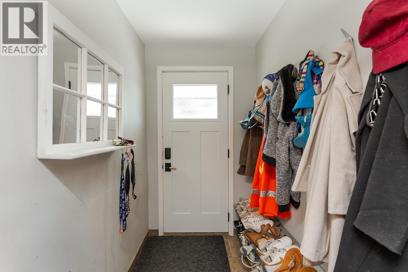 598 WATROUS STREET - 11