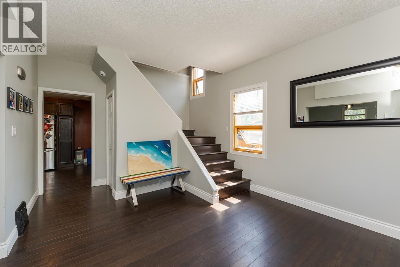 598 WATROUS STREET - 15