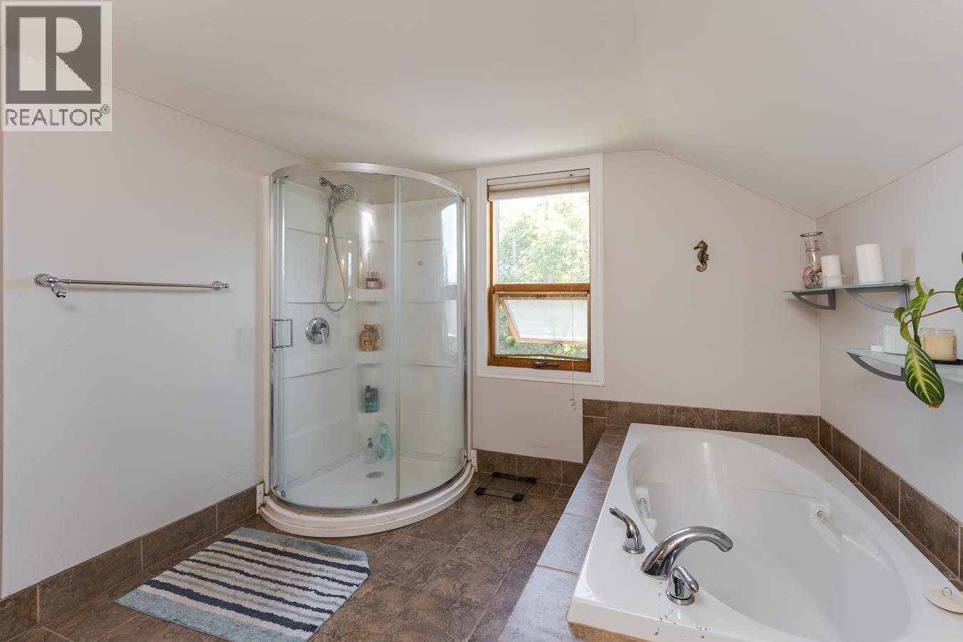 598 WATROUS STREET - 26