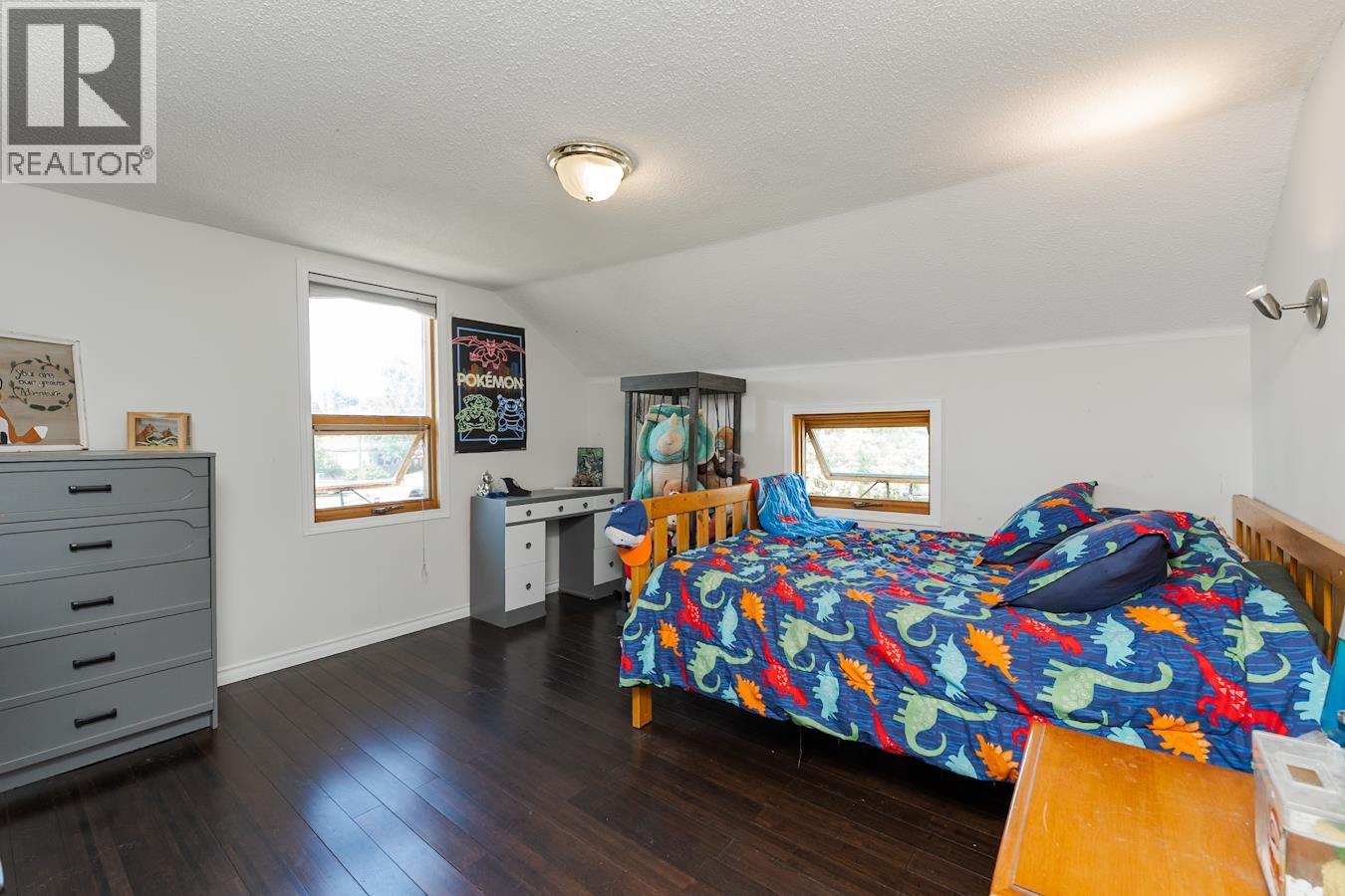 598 WATROUS STREET - 21