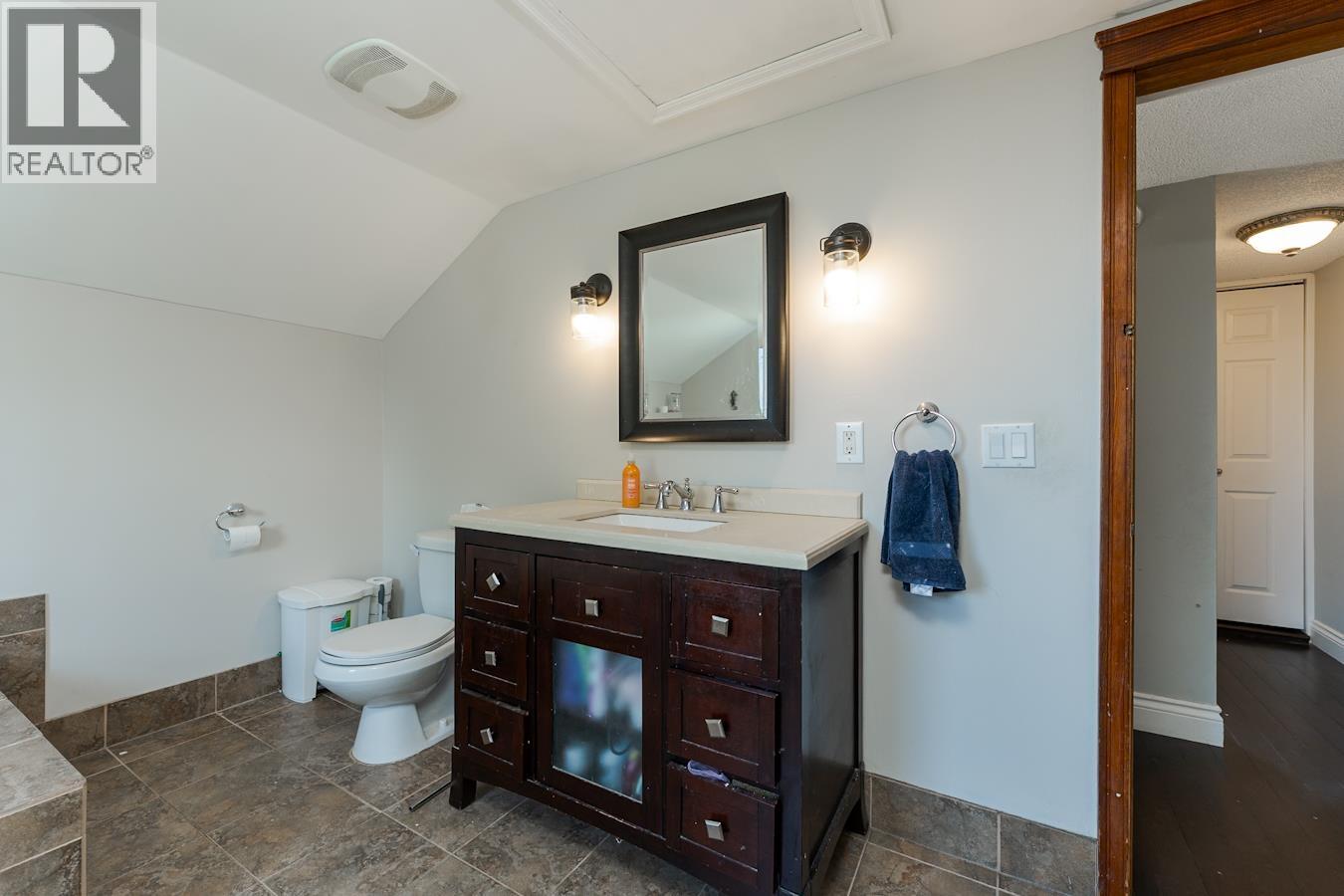 598 WATROUS STREET - 27