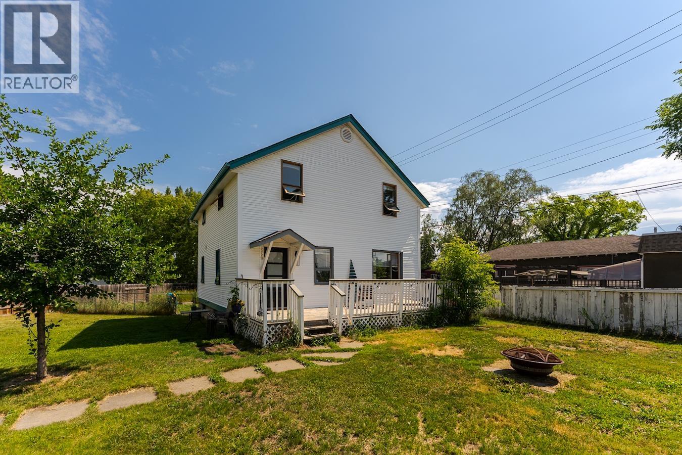 598 WATROUS STREET - 33