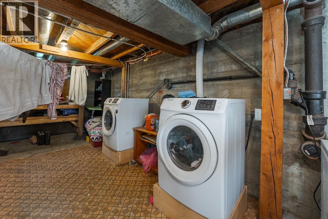 598 WATROUS STREET - 28