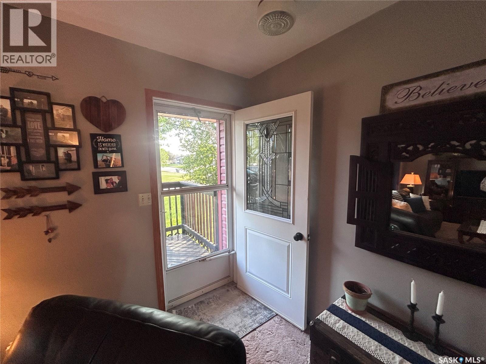402 1st STREET N - 10