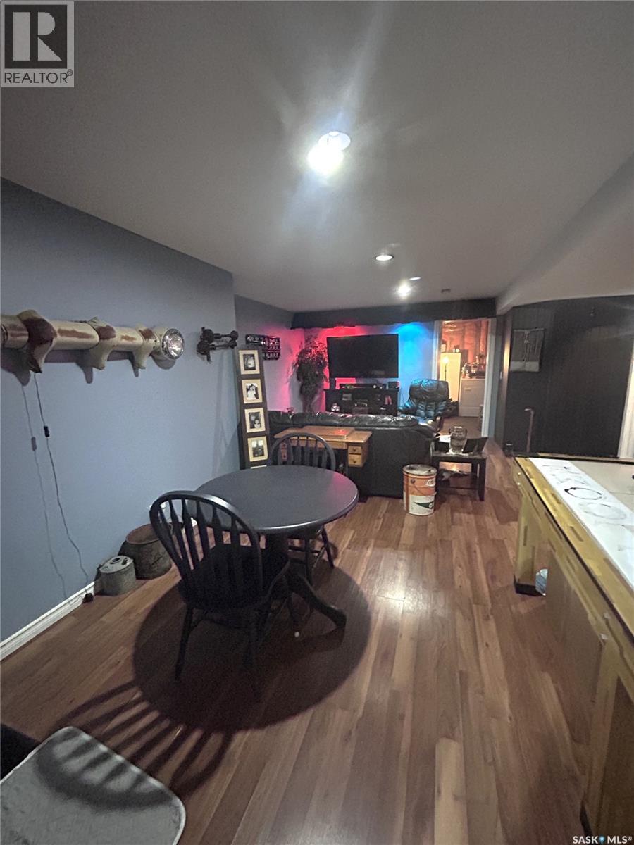 402 1st STREET N - 33